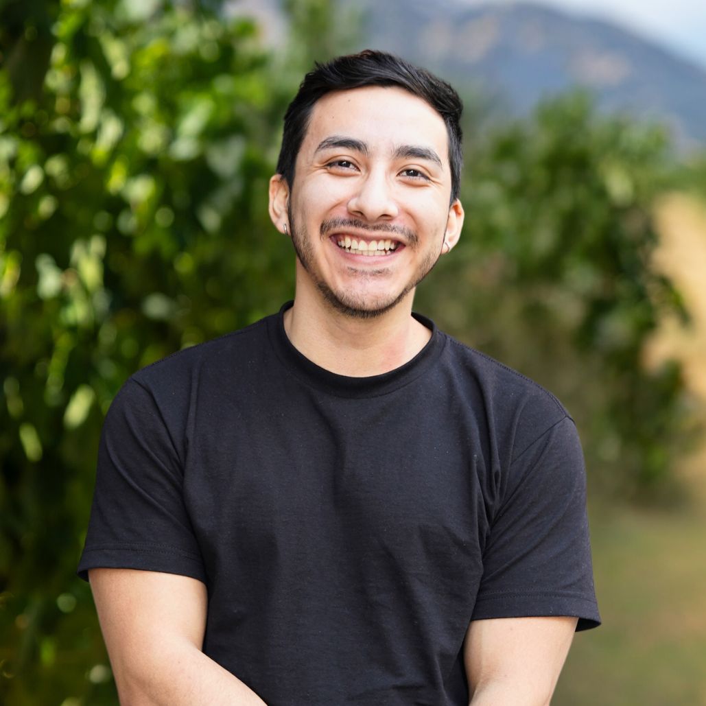 Esteban Medrano, tasting room associate at the eco terreno urban tasting room