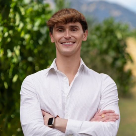eco-terreno-Dylan Ferreira-tasting-room eco-terreno-Dylan Ferreira-tasting-room